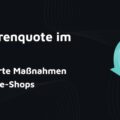 Titelbild mit Text: 'Retourenquote im Fokus – 7 bewährte Maßnahmen für Online-Shops'. Rechts neben dem Text ist ein türkisfarbenes Paket mit einem Rückpfeil auf schwarzem Hintergrund, Darstellung einer Retoure. 