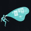 Eine gezeichnete Figur spricht durch ein Megafon, aus dem Symbole für Onlineshopping, Social Media, Videoinhalte, Diagramme und technische Prozesse strömen; der Hintergrund ist dunkel und abstrakt.