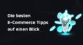 Leuchtende digitale Glühbirne mit Münzen auf dunklem Hintergrund