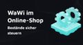 Zwei türkise Zahnräder auf einer stilisierten Tastatur vor dunklem Hintergrund symbolisieren die Warenwirtschaft in einem Onlineshop.