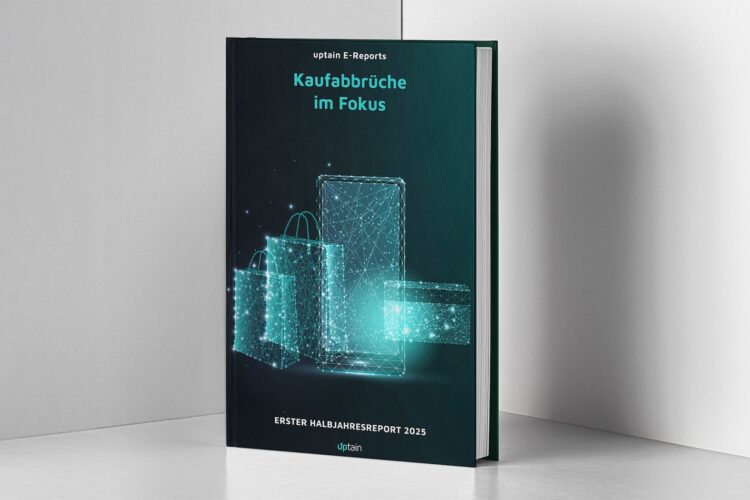 Cover dieses E-Commerce Reports zeigt digitale Warenkörbe.